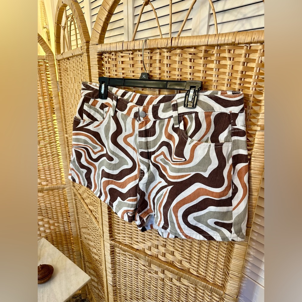 Shein Groovy Patterned Shorts